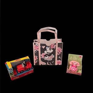 Mini Brands Mickey and Minnie Mouse Pieces